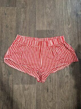 Red & White Gingham Low Rise Shorts Women’s XS